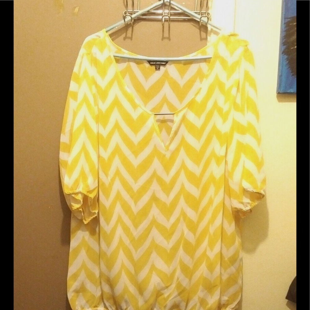 Yellow & White zigzag blouse